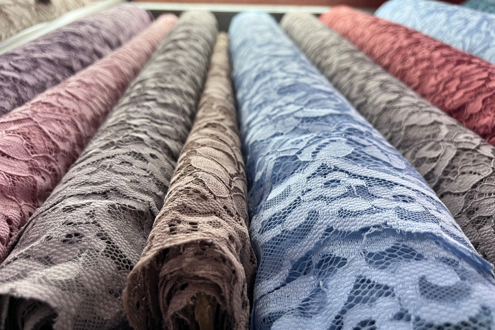 Cara Memulai Bisnis Scarf Custom Print dengan Modal Kecil